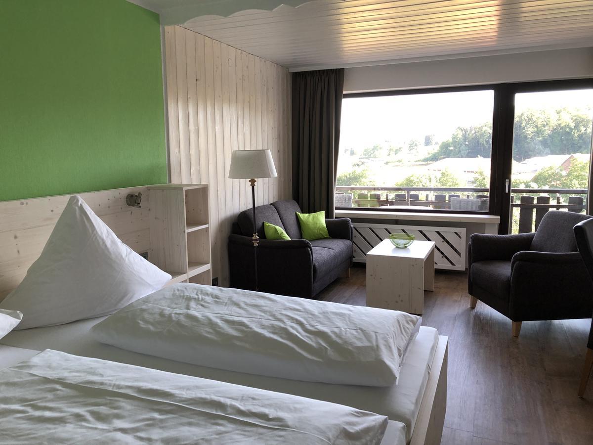 Landhotel Lortz Reichelsheim エクステリア 写真