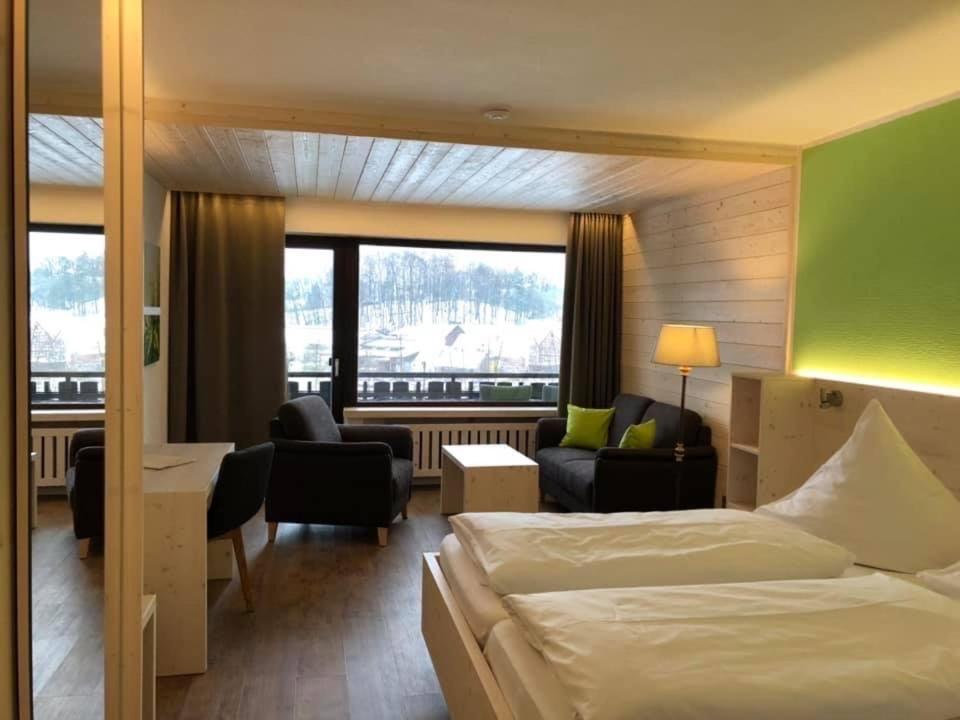 Landhotel Lortz Reichelsheim エクステリア 写真