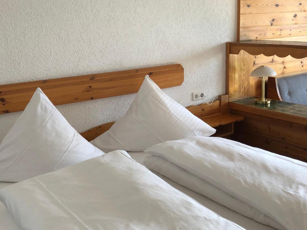 Landhotel Lortz Reichelsheim エクステリア 写真