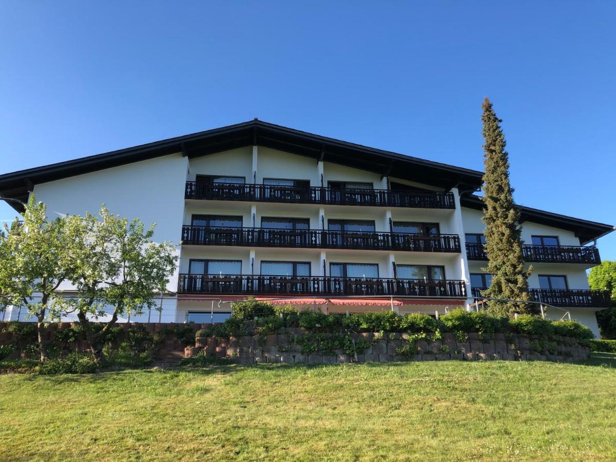 Landhotel Lortz Reichelsheim エクステリア 写真
