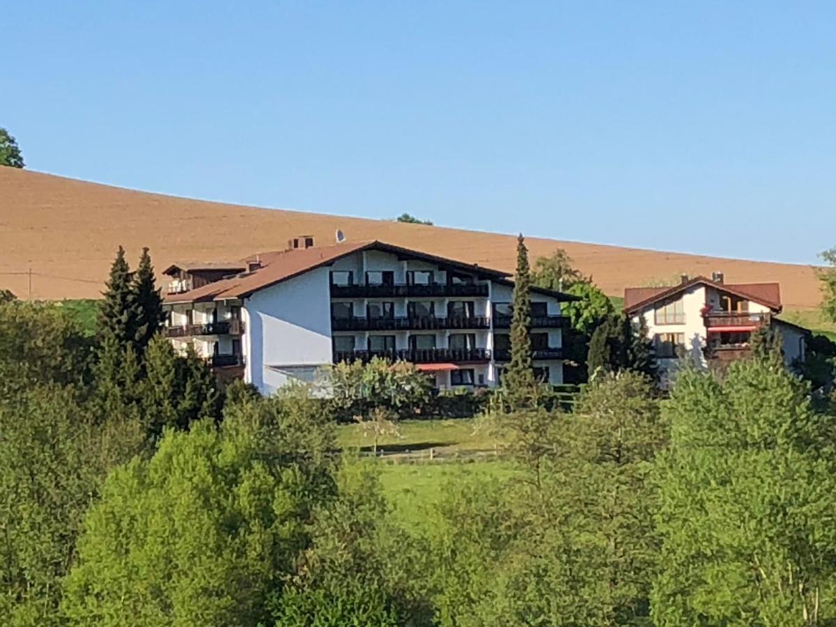 Landhotel Lortz Reichelsheim エクステリア 写真